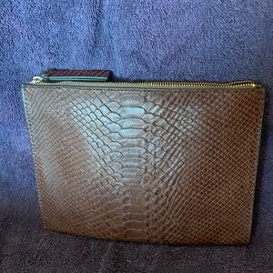 BR Brown Clutch